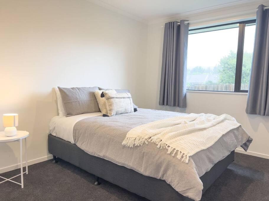 Rotorua Sunshine Brand New 4 Bedroom House Buitenkant foto