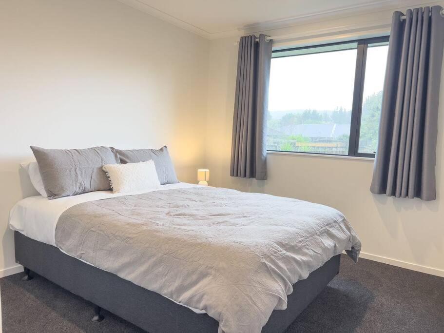 Rotorua Sunshine Brand New 4 Bedroom House Buitenkant foto