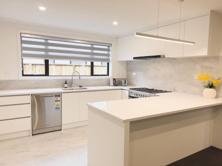Rotorua Sunshine Brand New 4 Bedroom House Buitenkant foto