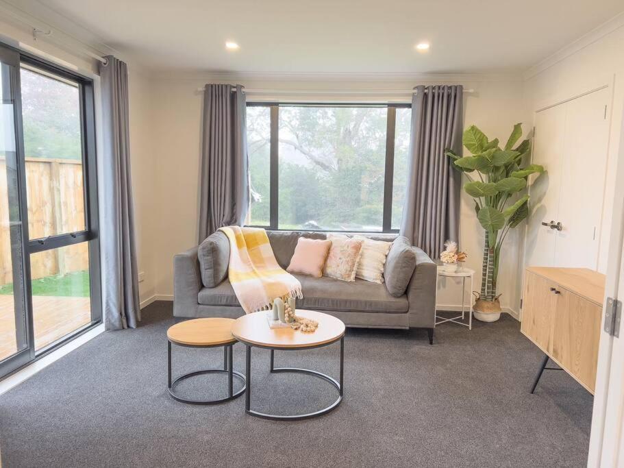 Rotorua Sunshine Brand New 4 Bedroom House Buitenkant foto